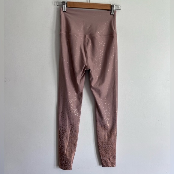 Beyond Yoga Alloy Ombré High Waisted Midi Leggings Brazen - Picture 3 of 7